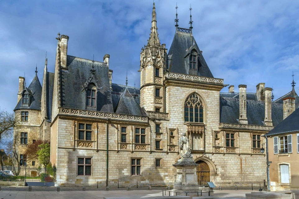 La Route Jacques Cœur